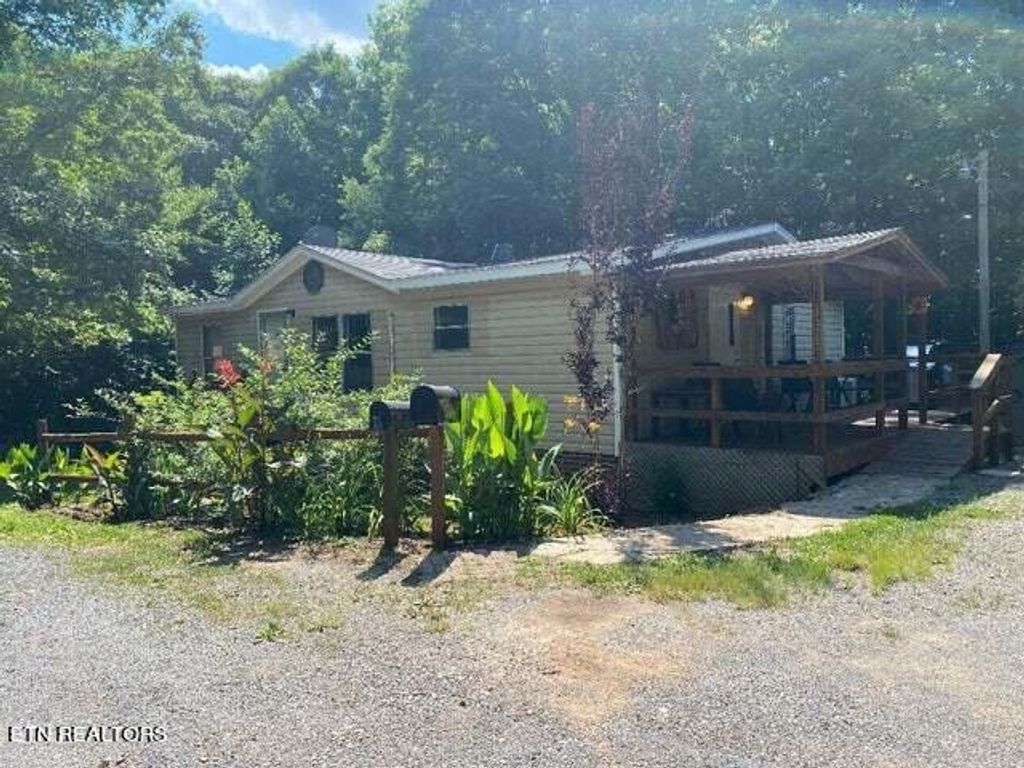 Photo of 321 Pawnee Lane, Decatur, TN 37322 (MLS # 1266466)