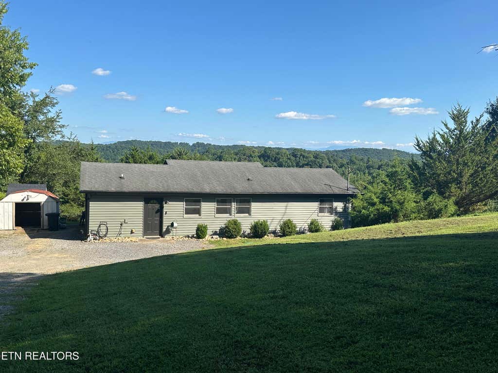 Photo of 420 Hayes Drive, Kodak, TN 37764 (MLS # 1350430)