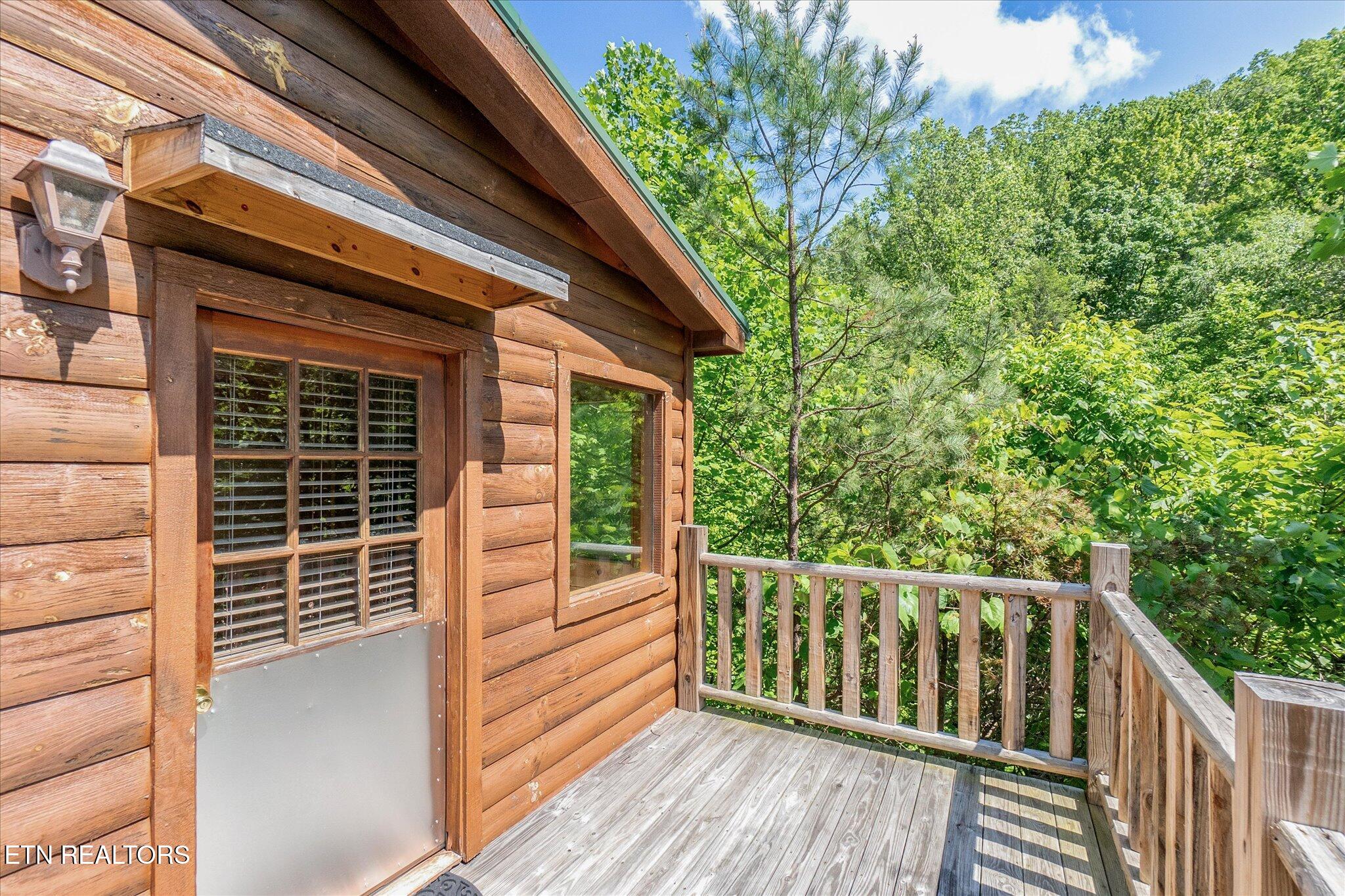 1521 Silver Poplar Lane