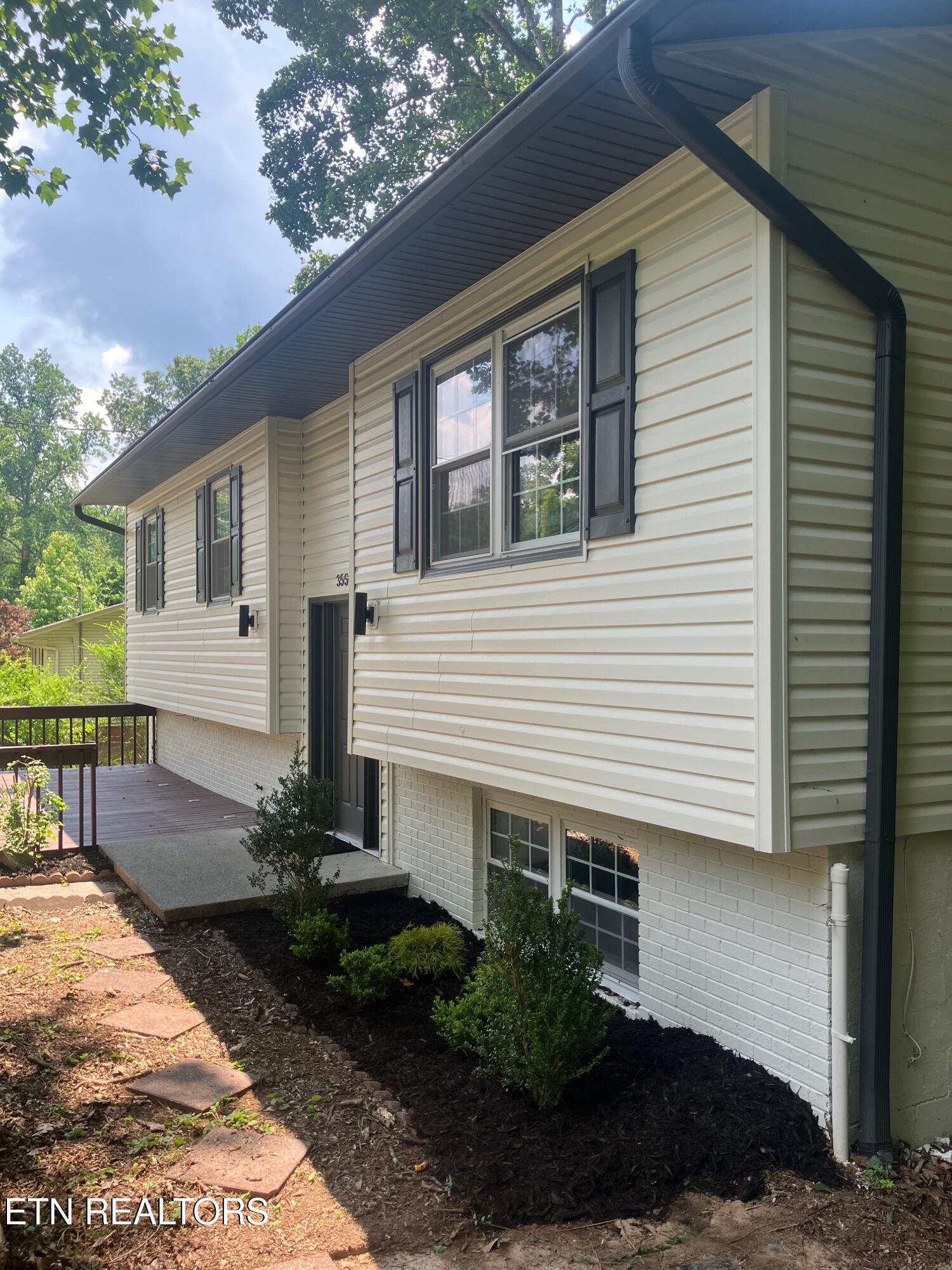 355 Walnut Valley Rd