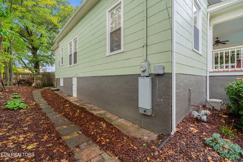 Tiny photo for 911 Gratz St, Knoxville, TN 37917 (MLS # 1357008)