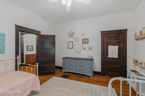 Tiny photo for 911 Gratz St, Knoxville, TN 37917 (MLS # 1357008)