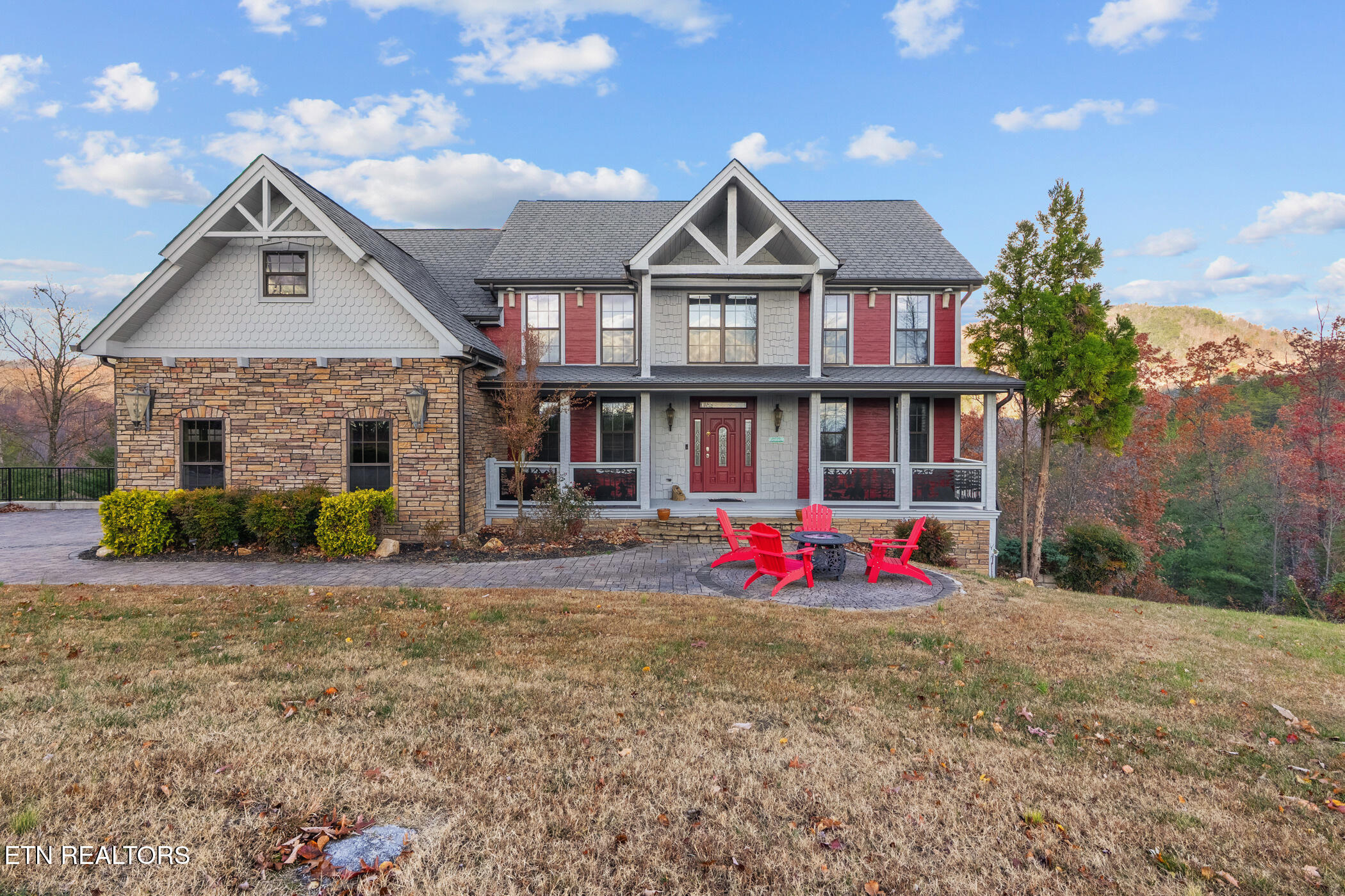 2968 Smoky Bluff Tr