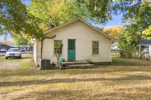 Tiny photo for 604 E Moore St, Tullahoma, TN 37388 (MLS # 1360401)