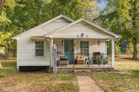 Photo of 604 E Moore St, Tullahoma, TN 37388 (MLS # 1360401)