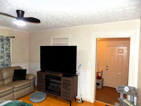 Tiny photo for 4820 Ray St, Morristown, TN 37814 (MLS # 1338492)