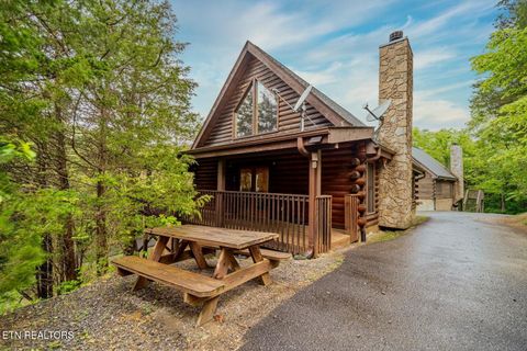 Photo of 1134 Carroll Hill Lane, Sevierville, TN 37876 (MLS # 1333163)