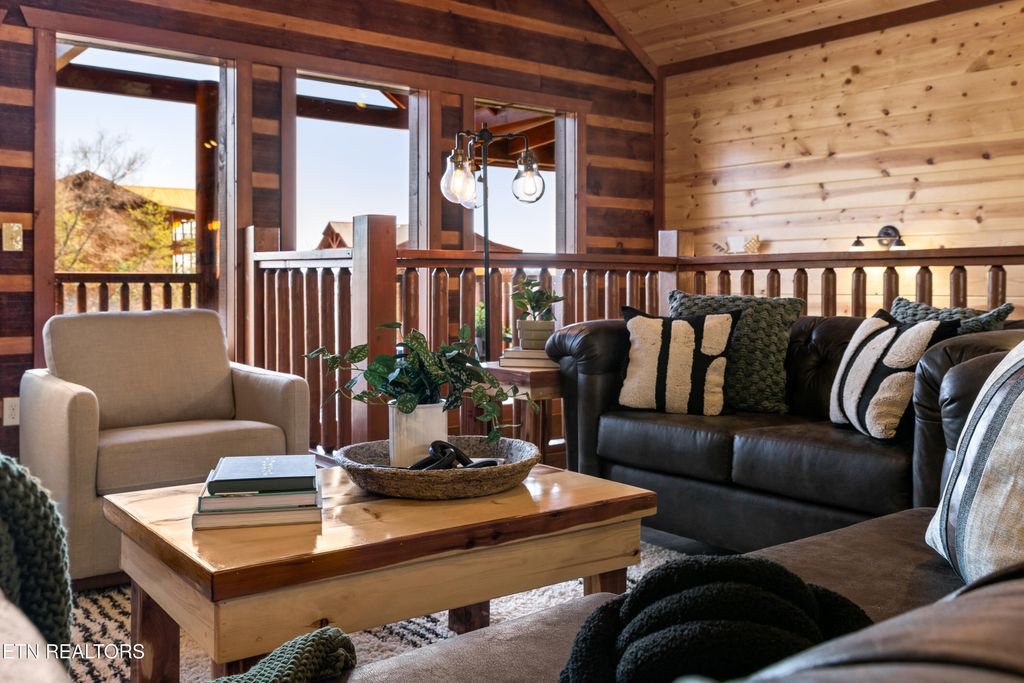 Photo of 2628 Jerusalem Way, Sevierville, TN 37876 (MLS # 1335342)