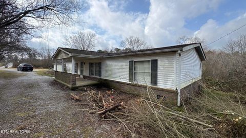 Photo of 1043 Ray Brown Rd, Jamestown, TN 38556 (MLS # 1335071)