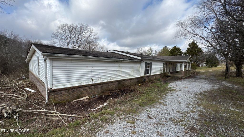 Photo of 1043 Ray Brown Rd, Jamestown, TN 38556 (MLS # 1335071)