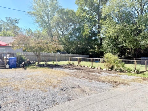 Tiny photo for 500 Cherokee Ave, Clinton, TN 37716 (MLS # 1357263)