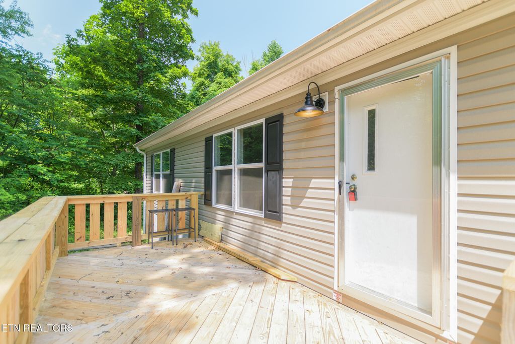 Photo of 297 Wells Rd, Powell, TN 37849 (MLS # 1303727)