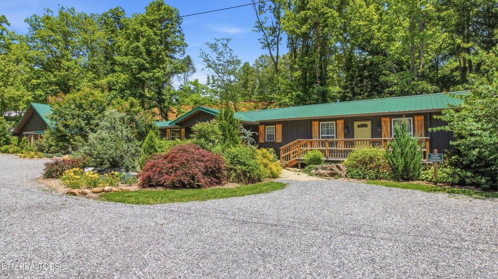 Photo of 744 Powdermill Rd, Gatlinburg, TN 37738 (MLS # 1343564)