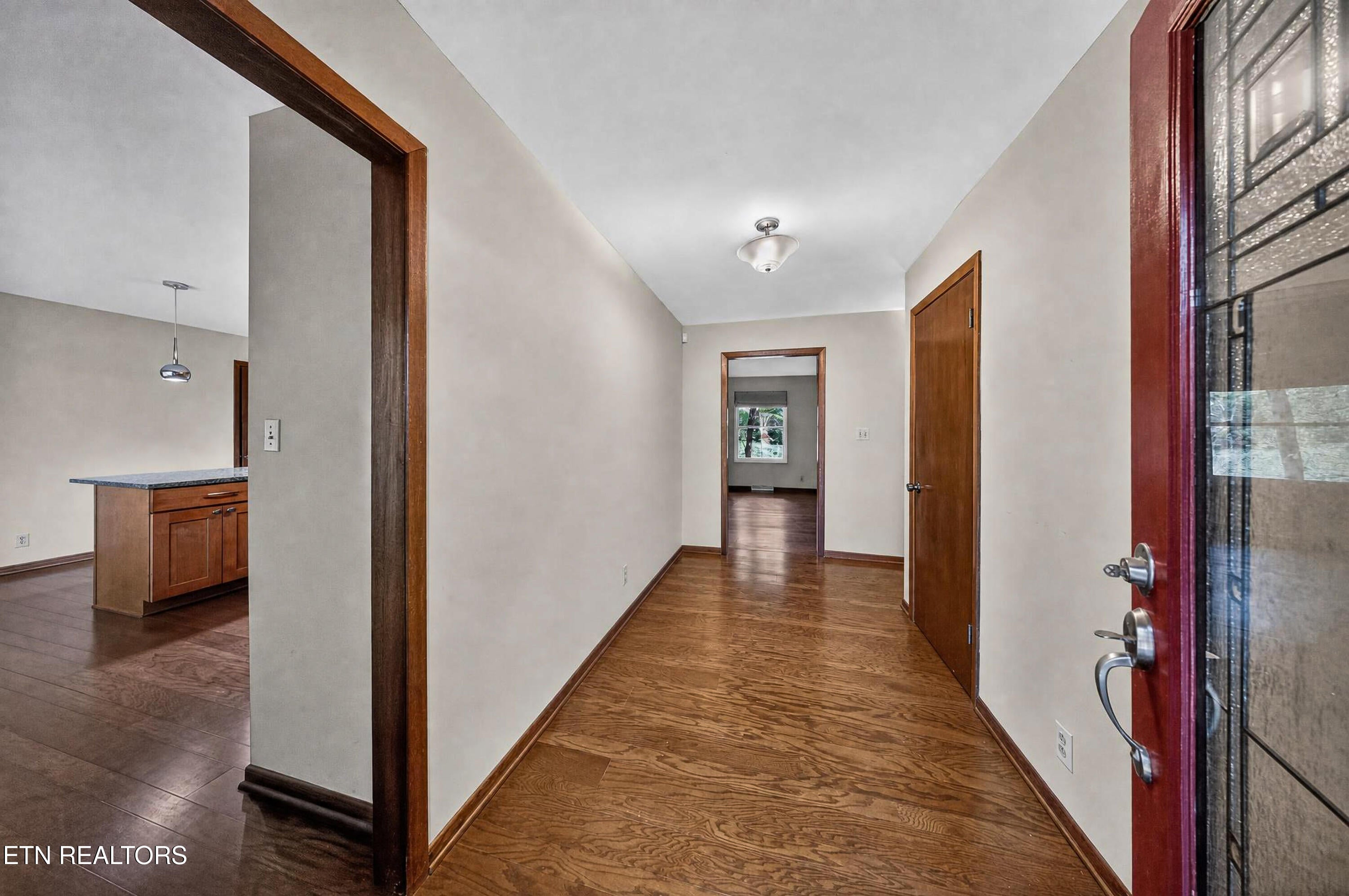 6933 Riverwood Drive