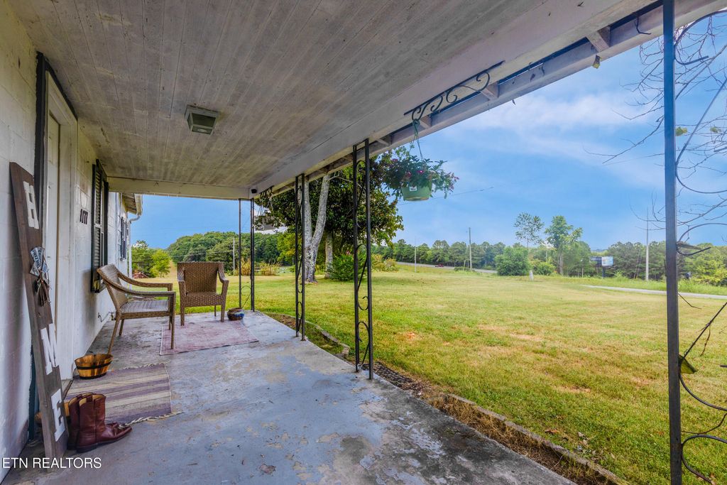 Photo of 1177 Wade Rd W, Loudon, TN 37774 (MLS # 1304866)