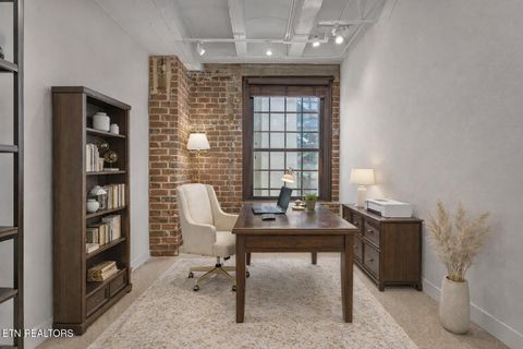 Tiny photo for 535 Locust St #303, Knoxville, TN 37902 (MLS # 1331090)