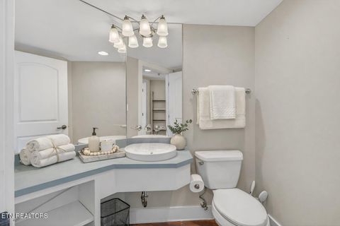 Tiny photo for 535 Locust St #303, Knoxville, TN 37902 (MLS # 1331090)