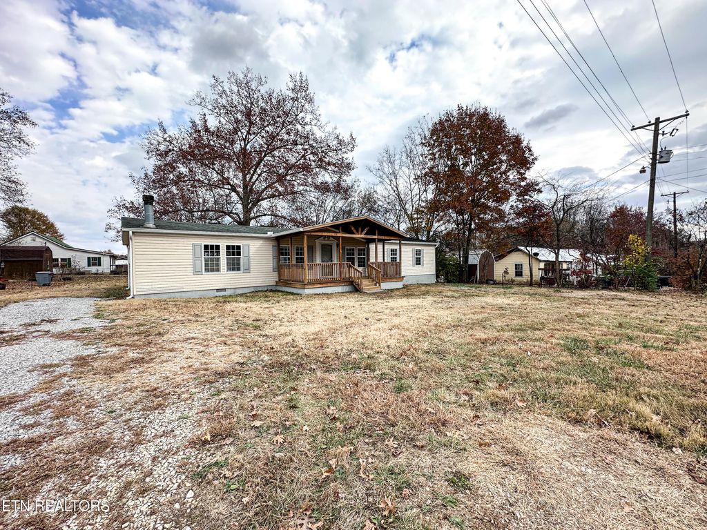 Photo of 174 Hamilton St, Strawberry Plains, TN 37871 (MLS # 1245760)