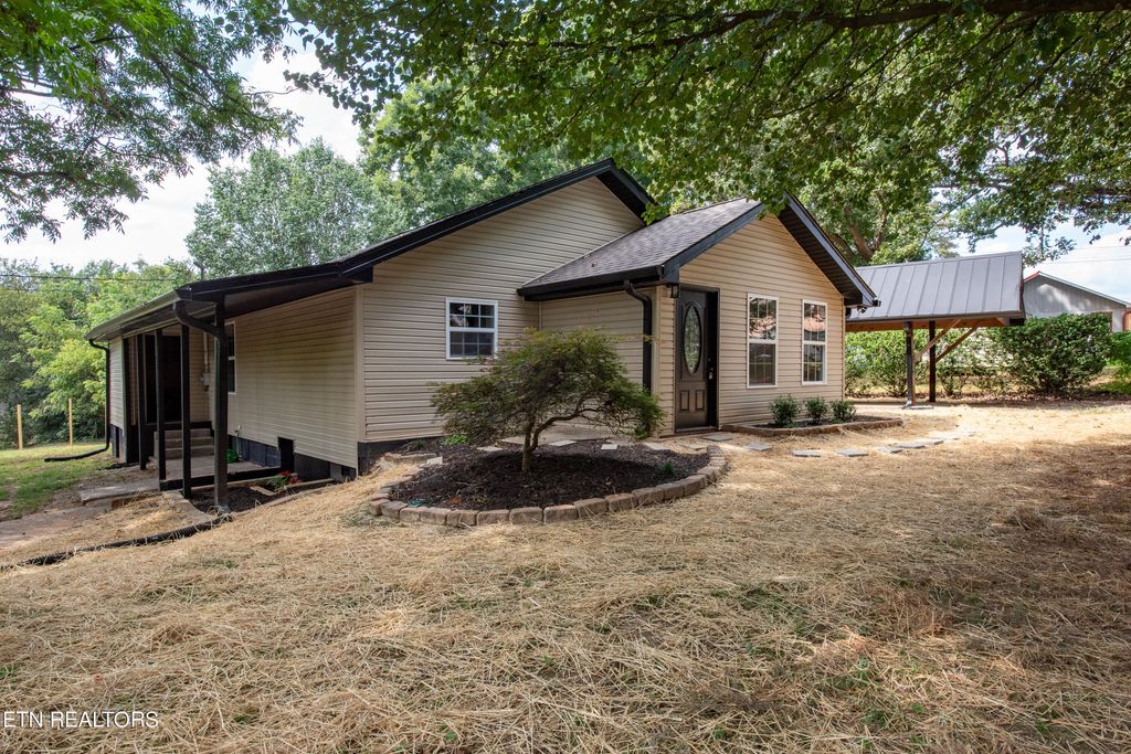 Photo of 3557 Triple Oak St, Rockford, TN 37853 (MLS # 1240433)