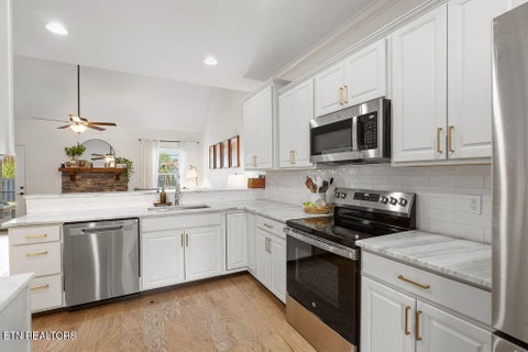 Tiny photo for 1172 Aspen Glen Drive, Alcoa, TN 37701 (MLS # 1355961)