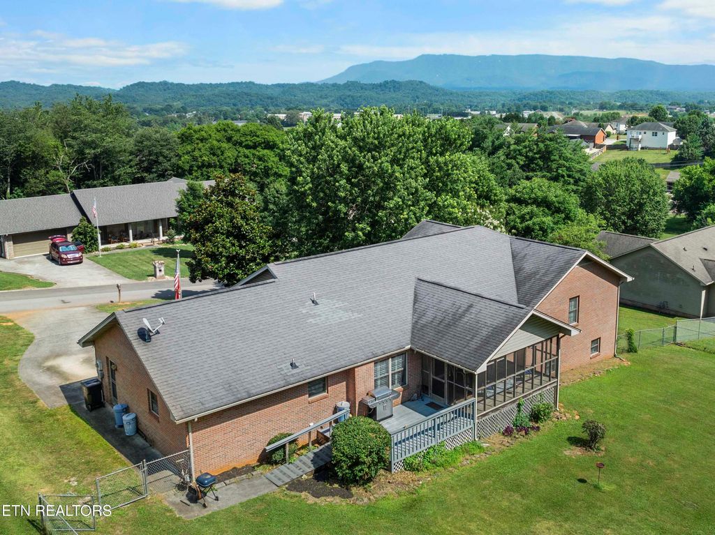 Photo of 717 Clydesdale Ave, Seymour, TN 37865 (MLS # 1306530)