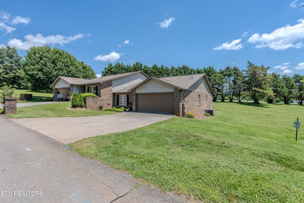Photo of 327 Villa Drive #327, Seymour, TN 37865 (MLS # 1302206)