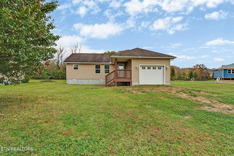 Photo of 2341 Bowman Loop, Crossville, TN 38571 (MLS # 1320314)