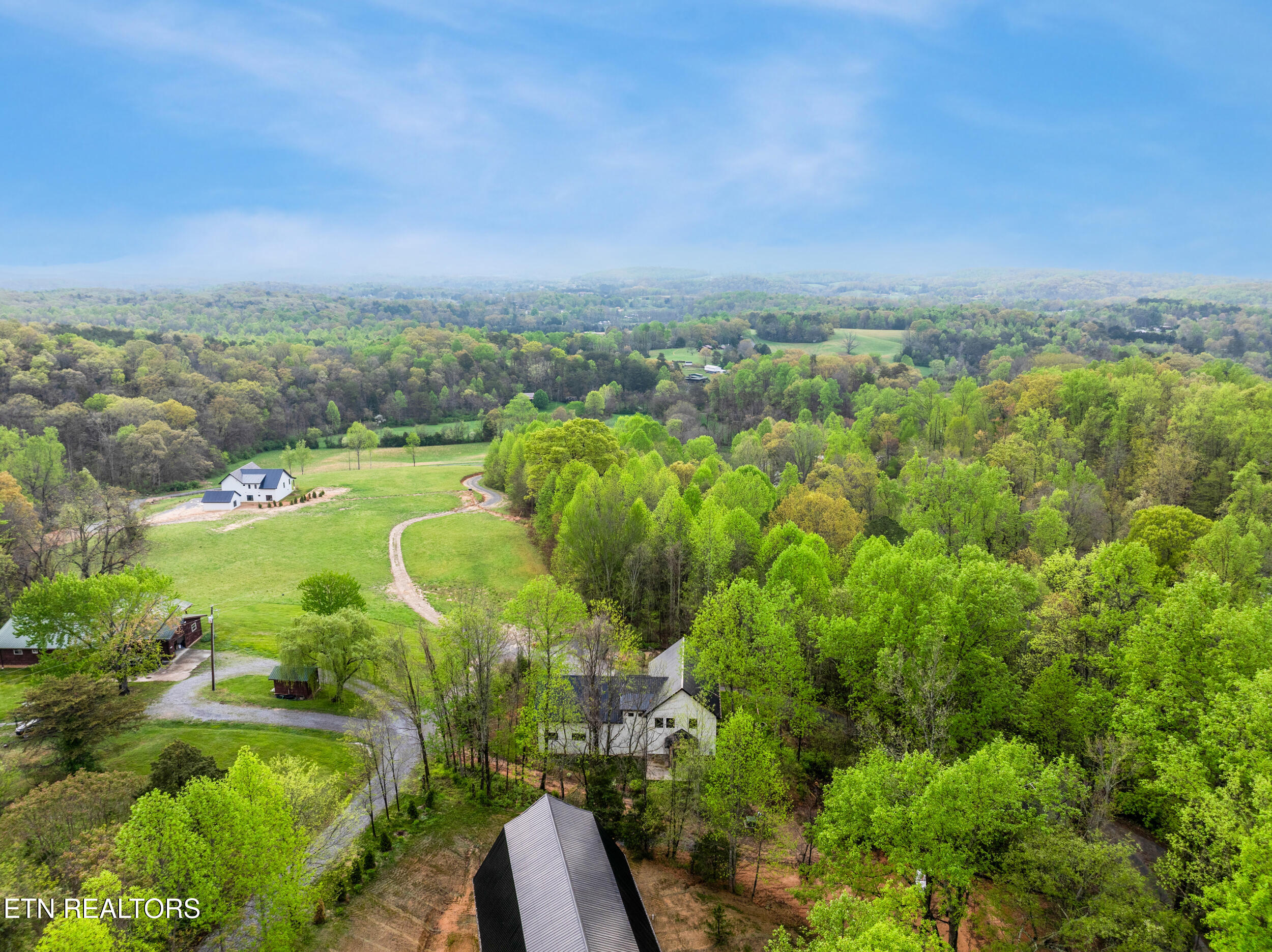 1580 Pinnacles Way
