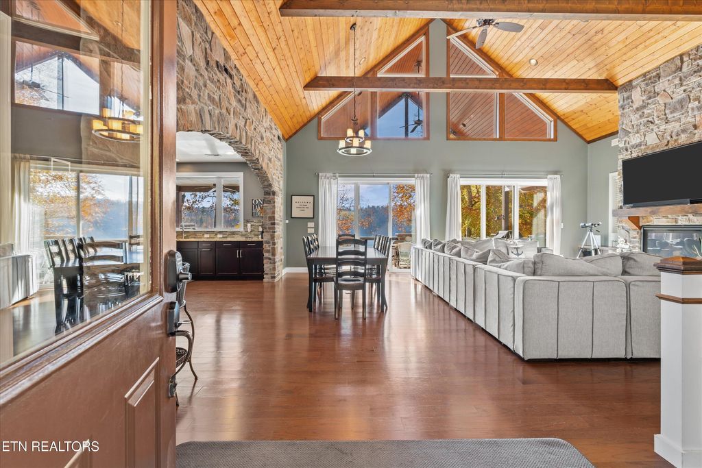 Photo of 493 Bankwood Lane, LaFollette, TN 37766 (MLS # 1321479)