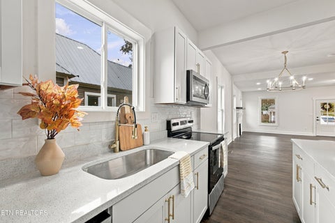 Tiny photo for 227 E Morelia Ave, Knoxville, TN 37917 (MLS # 1359902)