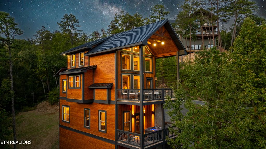 Photo of 2985 Laughing Pine Lane, Sevierville, TN 37862 (MLS # 1315694)