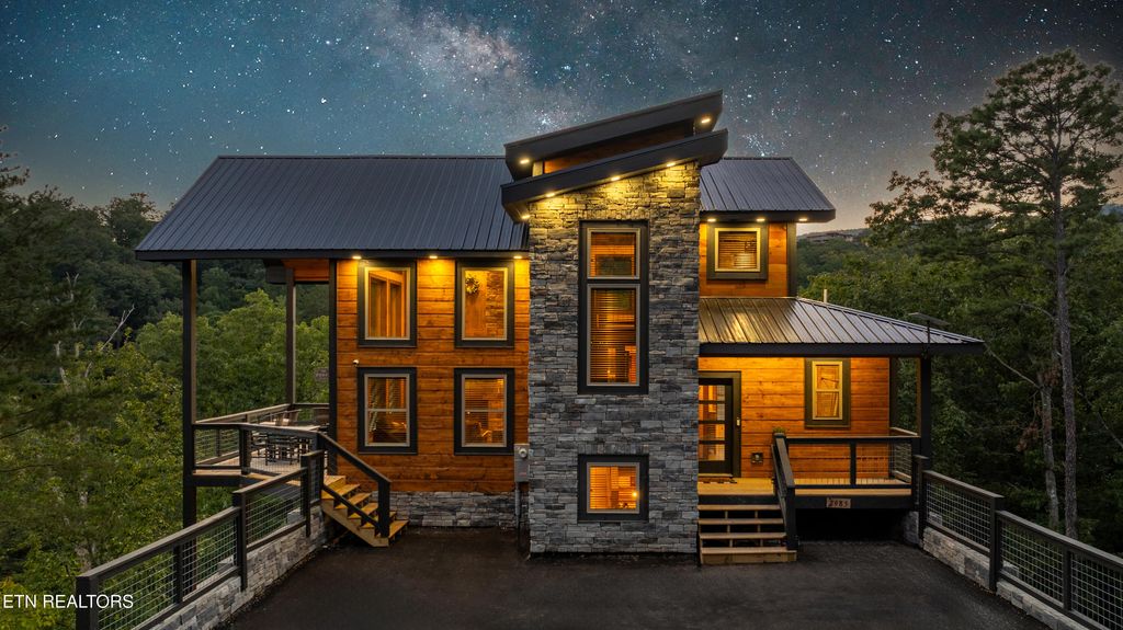 Photo of 2985 Laughing Pine Lane, Sevierville, TN 37862 (MLS # 1315694)