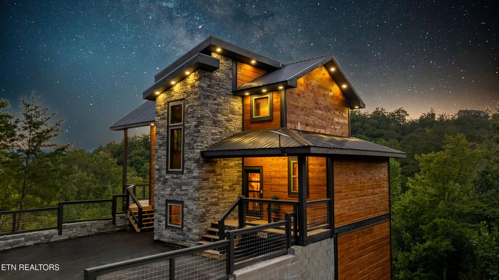 Photo of 2985 Laughing Pine Lane, Sevierville, TN 37862 (MLS # 1315694)