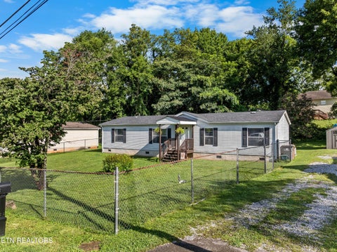 Tiny photo for 3817 Cate Ave, Knoxville, TN 37919 (MLS # 1348468)