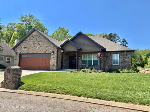 Photo of 212 Waters Edge Way, Lenoir City, TN 37771 (MLS # 1336604)