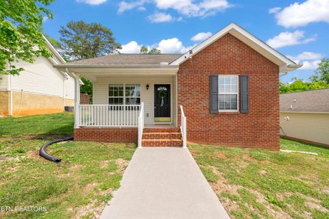 Photo of 1750 Watauga St, Sevierville, TN 37876 (MLS # 1337917)