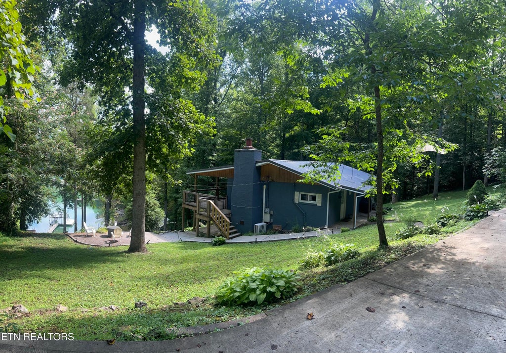 Photo of 353 Beech Grove Loop, Sharps Chapel, TN 37866 (MLS # 1347168)