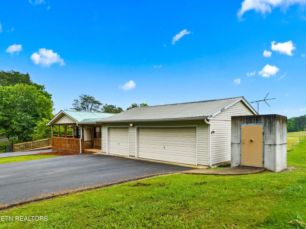 Photo of 321 Ailey Rd, Dandridge, TN 37725 (MLS # 1302948)