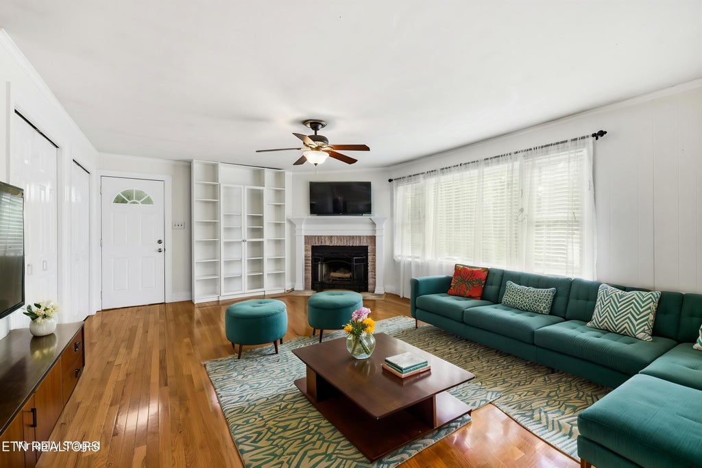 Photo of 1009 Bardill Lane, Knoxville, TN 37919 (MLS # 1347807)