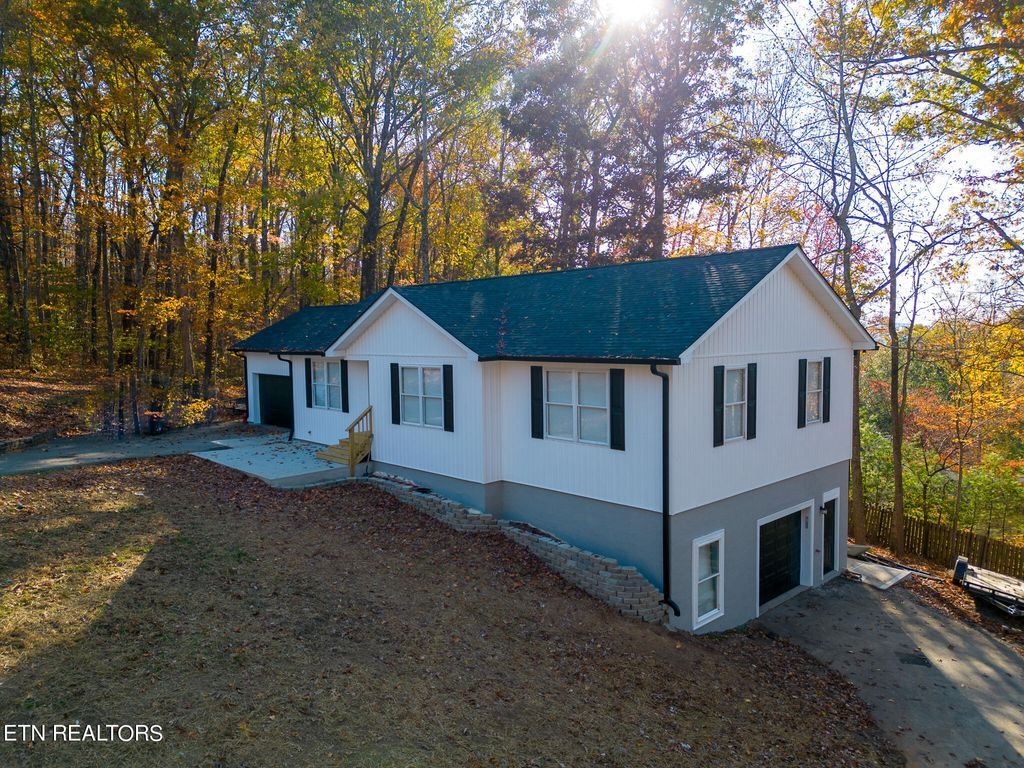 Photo of 116 Wheeler Lane, Oliver Springs, TN 37840 (MLS # 1245775)