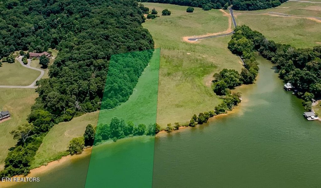 Photo of 3843 Gravelly Hills Rd, Louisville, TN 37777 (MLS # 1308346)