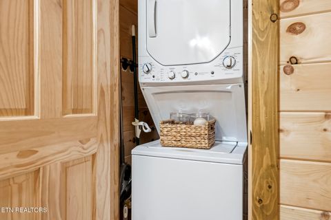 Tiny photo for 1642 Lake Drive, Gatlinburg, TN 37738 (MLS # 1342681)