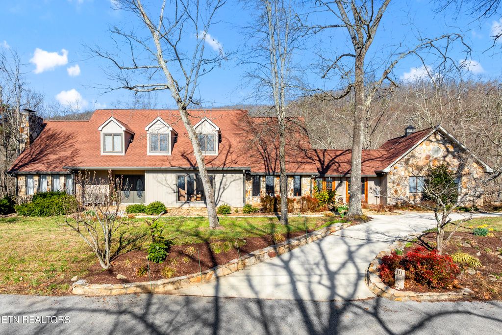 Photo of 111 Deer Haven Court, Harriman, TN 37748 (MLS # 1293066)