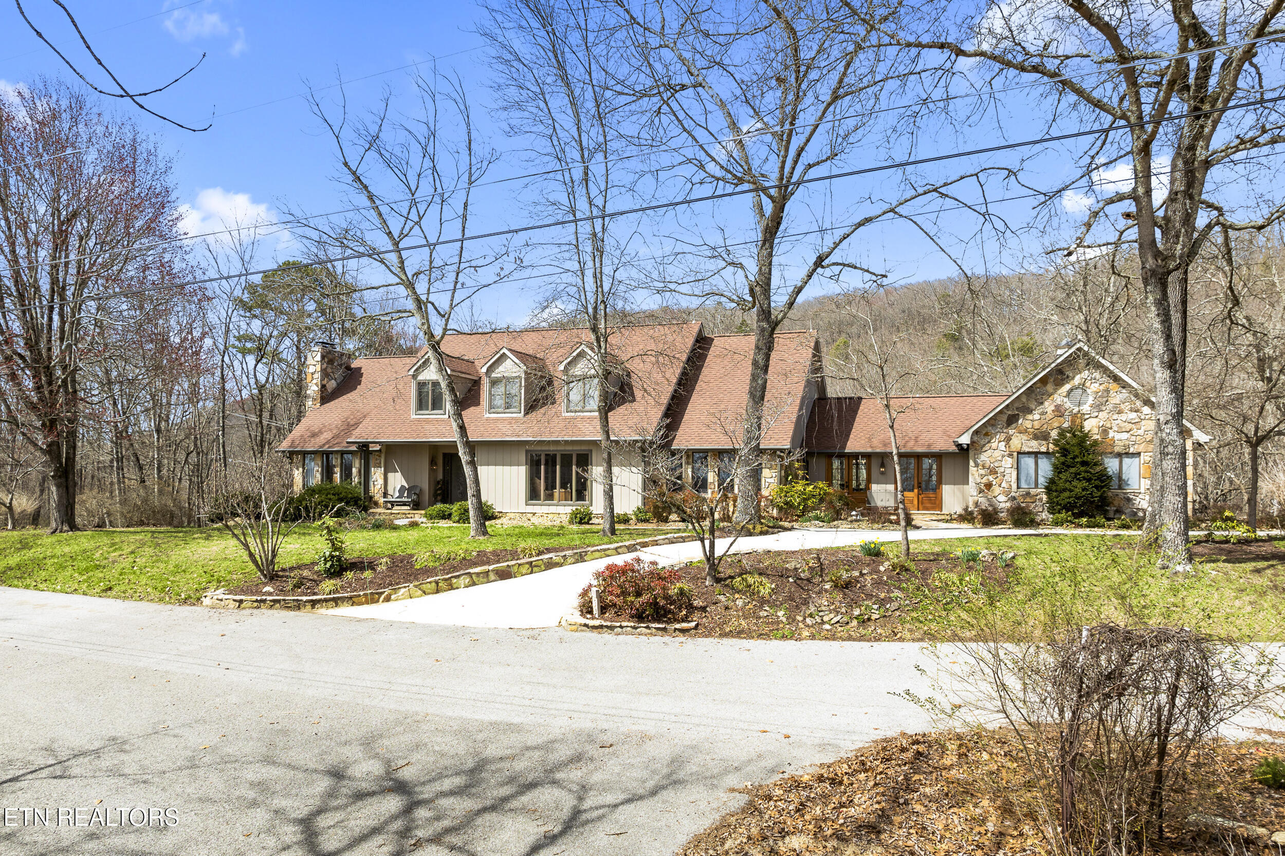 111 Deer Haven Court