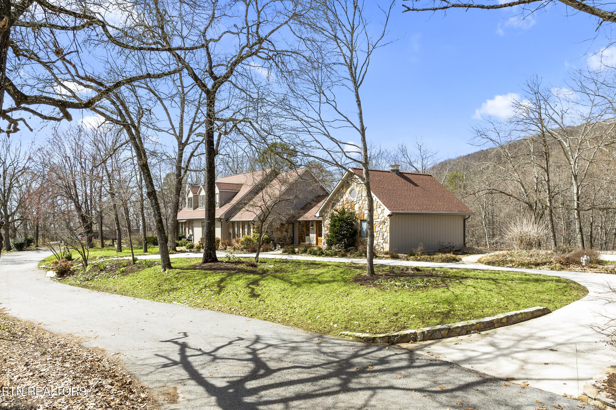111 Deer Haven Court