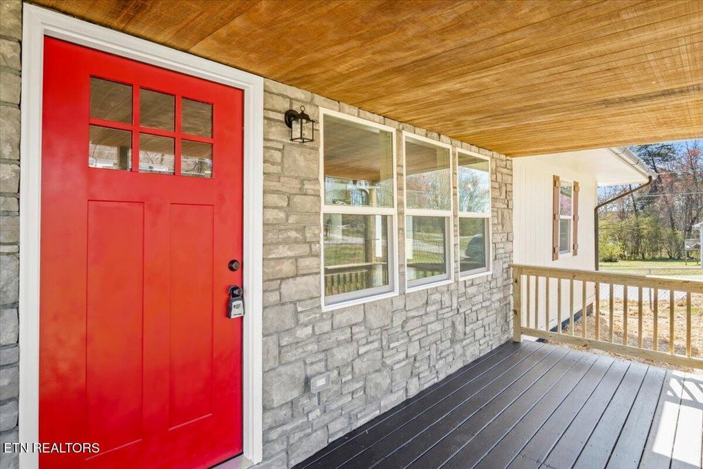 Photo of 197 Balboa Drive, Rockwood, TN 37854 (MLS # 1294347)