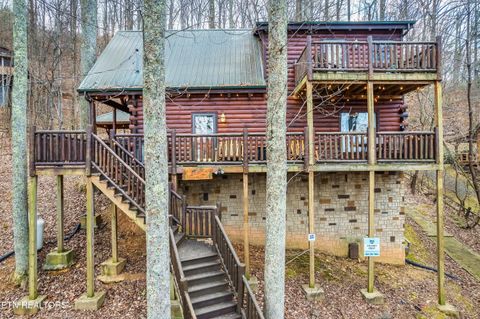 Photo of 1910 Orchard Drive, Sevierville, TN 37876 (MLS # 1341049)