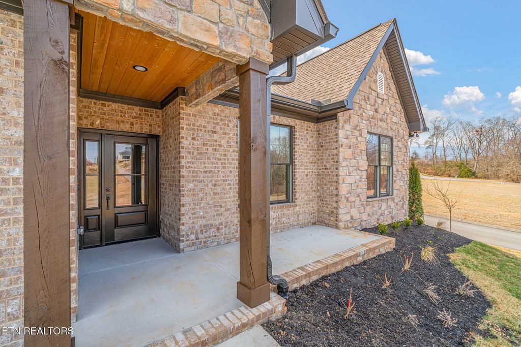 Photo of 200 Goldcrest Drive, Vonore, TN 37885 (MLS # 1329576)