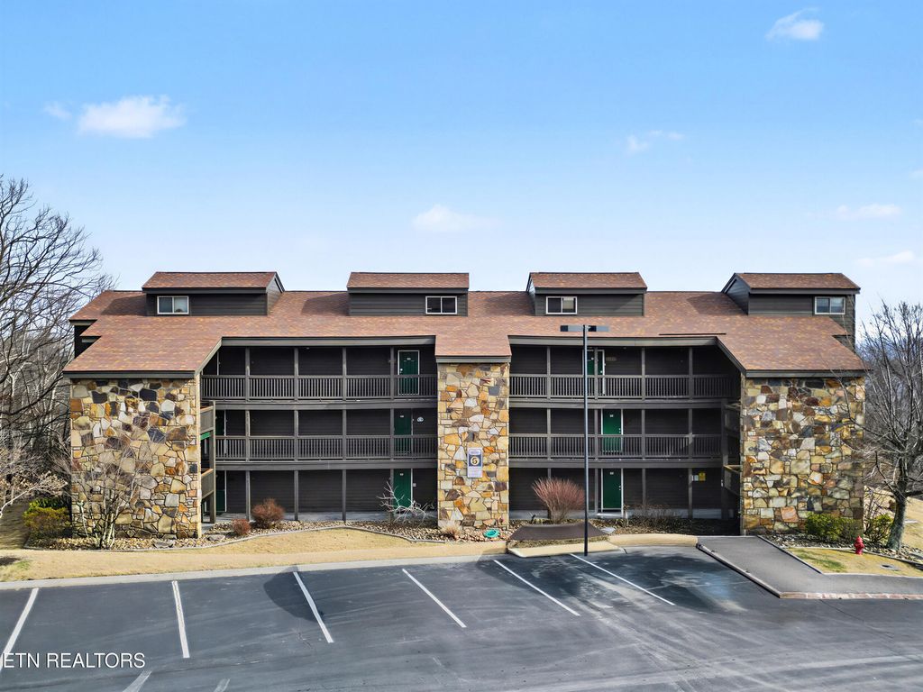 Photo of 1380 Ski View Drive #5104, Gatlinburg, TN 37738 (MLS # 1328179)