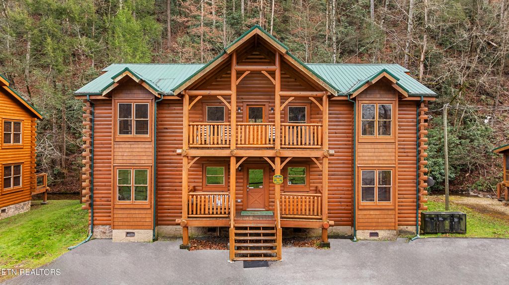 Photo of 315 Caney Creek Rd, Pigeon Forge, TN 37863 (MLS # 1323681)